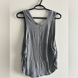Lululemon size 8 flowy tank, side ties.